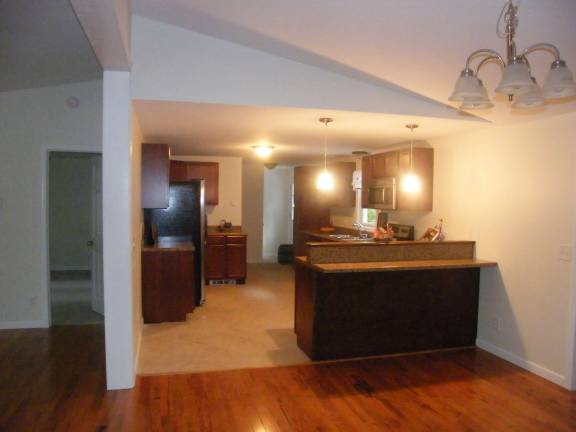 Newly renovated three-bedroom Newly renovated three-bedroom