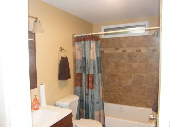 Newly renovated three-bedroom Newly renovated three-bedroom