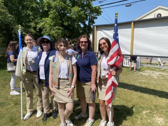 Volunteers are (mostly) hard to find Chloe Davidson, Eileen Verboys, Grace Vitkovsky, Lauren Vitkovsky and Elizabeth Verboys of Warwick Girl Scout Troop 733 on Memorial Day 2023. (Photo courtesy of Eileen Verboys)