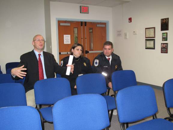 Dingman passes budget after reducing expenses Mike Scovil member of Atlantic Ambulance speaks to the supervisors. From left: Mike Scovil, Starr Grolimund, and Mike Pizzano. (Photo by Jerry Goldberg)