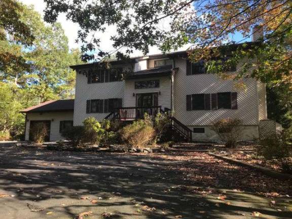 Upgraded spacious four-bedroom colonial Upgraded spacious four-bedroom colonial