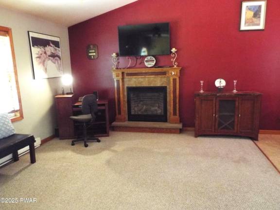 Bi-level home is move-in ready, affordably priced Bi-level home is move-in ready, affordably priced