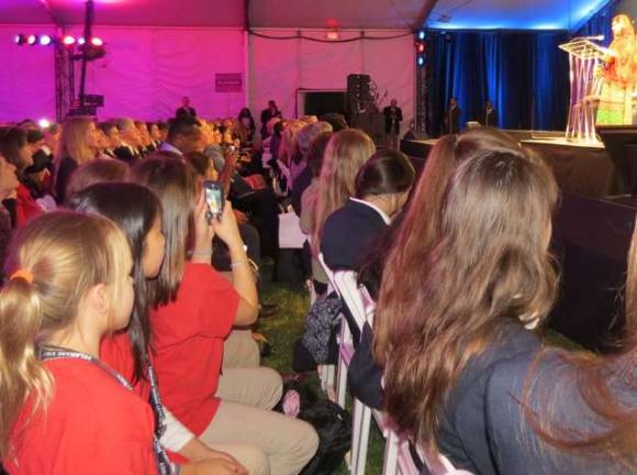 Hope for a better world DVE-News/TV reporters (from foreground Helania Stefaniak, Grace Lee, Isabella Anderson, Jules Meeler, Trinity Long, Nuria Bary, and Stella Weir) had the honor of covering the Freedom Medal Ceremony.