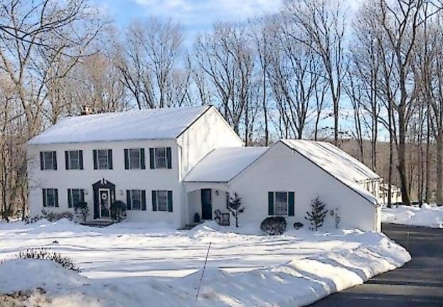 Four-bedroom colonial located in a pool community Four-bedroom colonial located in a pool community