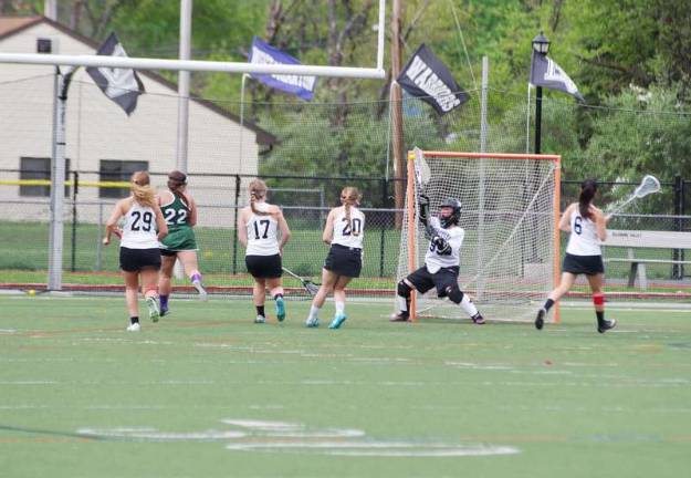 Minisink Valley trumps Delaware Valley girls Delaware Valley goal keeper Mandy Xu (99) blocks the ball. Xu made 10 saves.