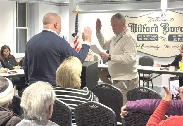 Milford Borough Council names Doug Jacobs mayor Doug Jacobs is sworn in as mayor by Joseph Dooley.