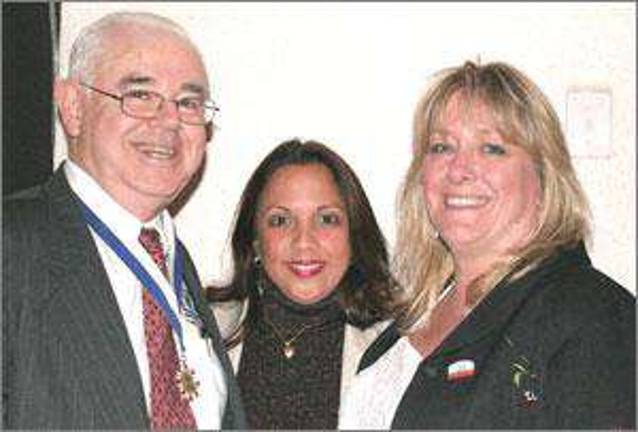 New Kiwanis club is chartered New Kiwanis club is chartered