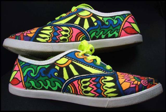 Workshop: Decorate your shoes Workshop: Decorate your shoes