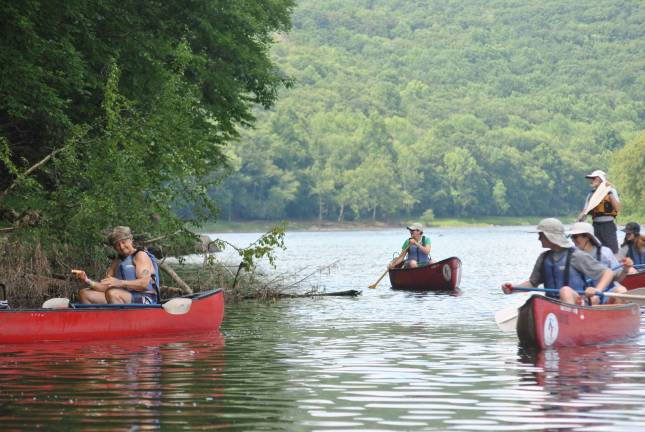 Keeping the Delaware River clean Photos by Anya Tikka Members of the Kittatinny Canoes 25th Annual Cleanup group look for trash along the river banks. Many members come from out of state, including California, Texas, and Tennessee, as well as nearby New Jersey and of course, New York.