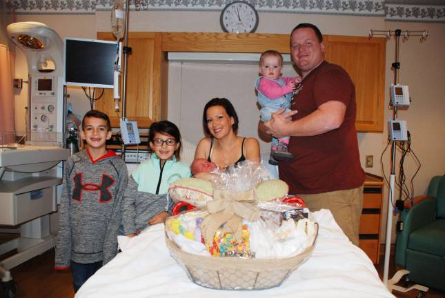 Wayne Memorial welcomes first baby of 2017 Wayne Memorial welcomes first baby of 2017