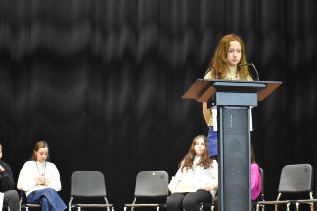 ‘Show-off time’: 31 rounds marks district spelling bee record Seventh-grader Maryah Nuhn was the runner-up of the schoolwide bee.
