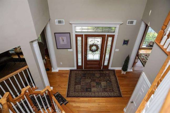 Four-bedroom contemporary shows attention to detail Four-bedroom contemporary shows attention to detail