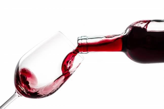 Apple, coffee, cocoa, mushrooms, red wine seem to reduce risk of dementia Apple, coffee, cocoa, mushrooms, red wine seem to reduce risk of dementia