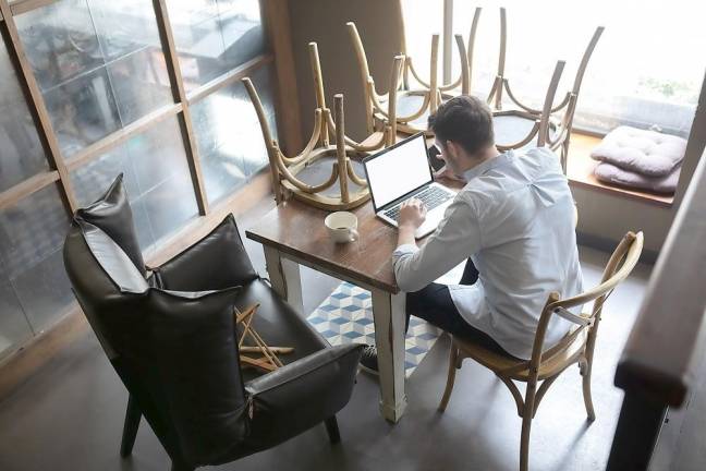 Judge rejects restaurants’ challenge of indoor dining ban Judge rejects restaurants’ challenge of indoor dining ban