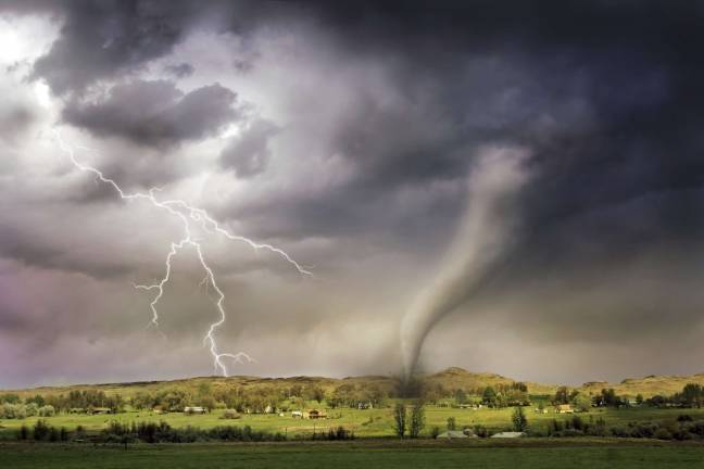 Train to be a weather spotter Train to be a weather spotter