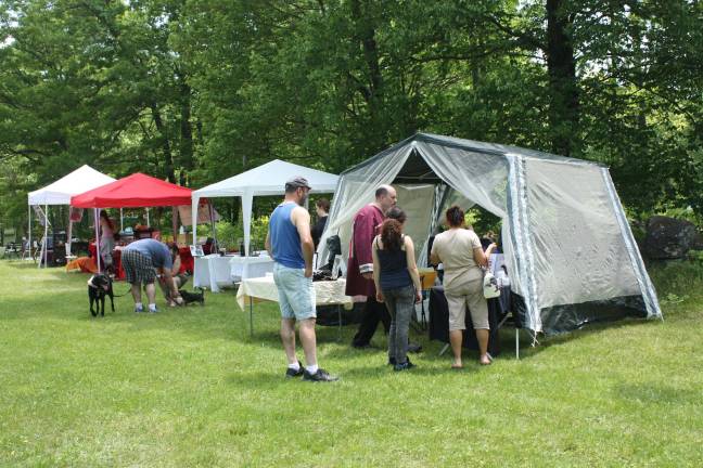 Circle of Trees holds expo Circle of Trees holds expo