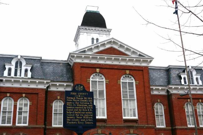 Pike County Courthouse (Photo by Pamela Chergotis)