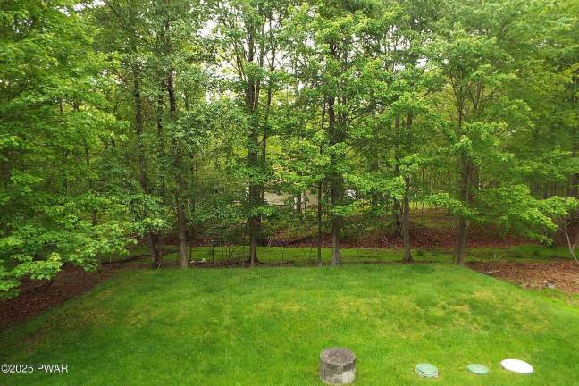 Bi-level home is move-in ready, affordably priced Bi-level home is move-in ready, affordably priced