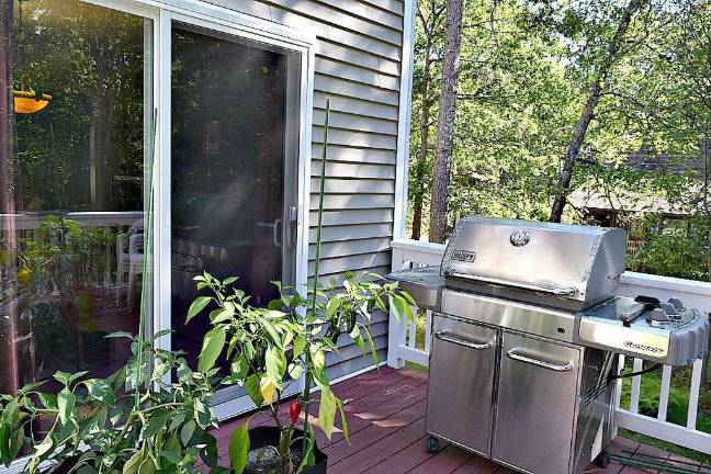 Modern two-story colonial with lake and pool access Modern two-story colonial with lake and pool access