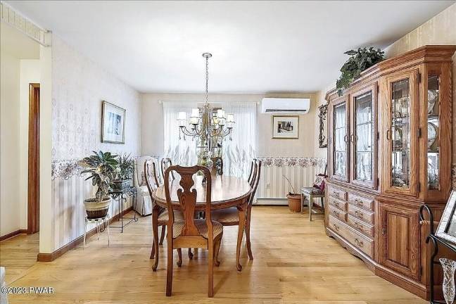 Enjoy mountain views and convenient location in upscale community Enjoy mountain views and convenient location in upscale community