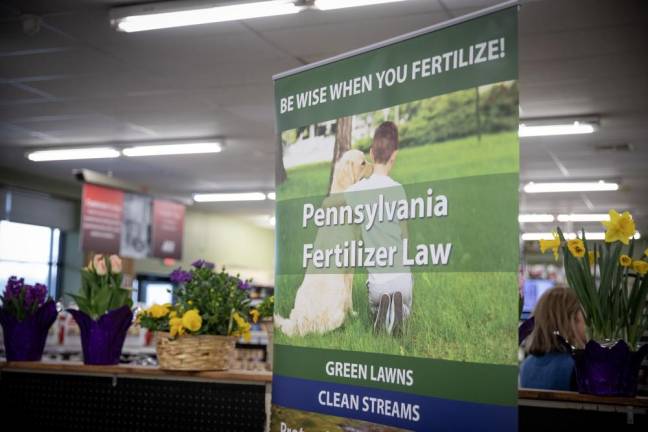 Agriculture Secretary Redding, Bureau of Plant Industry Director Frank Schneider, and industry partners recently joined together to highlight the changes to the ‘fertilizer law’ and discuss how homeowners can be good stewards of their land by using fertilizer appropriately on their properties.