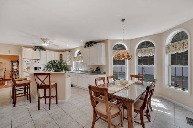 Kitchen and breakfast nook