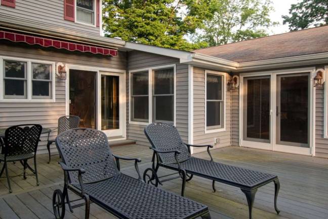 Upscale modern colonial in great location Upscale modern colonial in great location