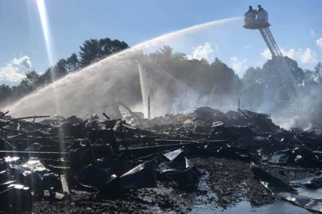 UPDATE: Barn fire kills 11 horses in Milford