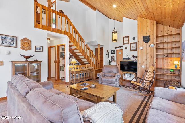 Twin Lakes Woods home on six acres Twin Lakes Woods home on six acres