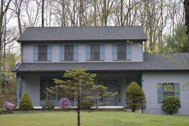 Three-bedroom colonial with modern touches Three-bedroom colonial with modern touches