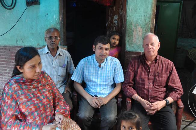 After world odyssey, a couple comes back home Edson Whitney with a women's support group (Photo provided)