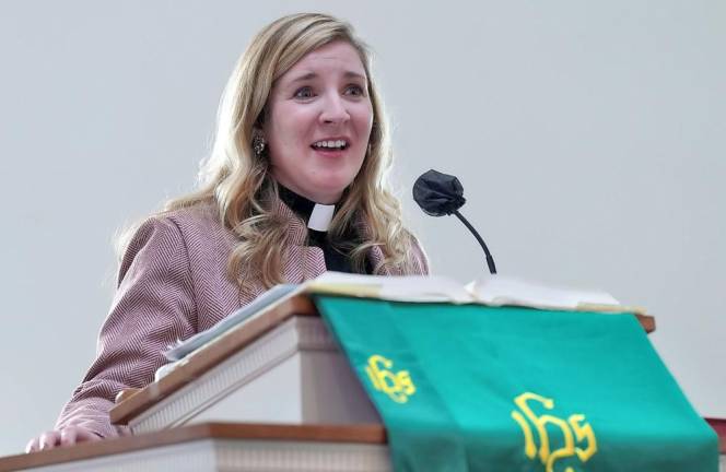 Warwick. Dr. King’s message: ‘Doing something’ to promote love and equality for all Keynote speaker the Rev. Stacey Duensing Pearce challenged the congregation to “do something” in the spirit of Dr. King’s philosophy during her sermon.