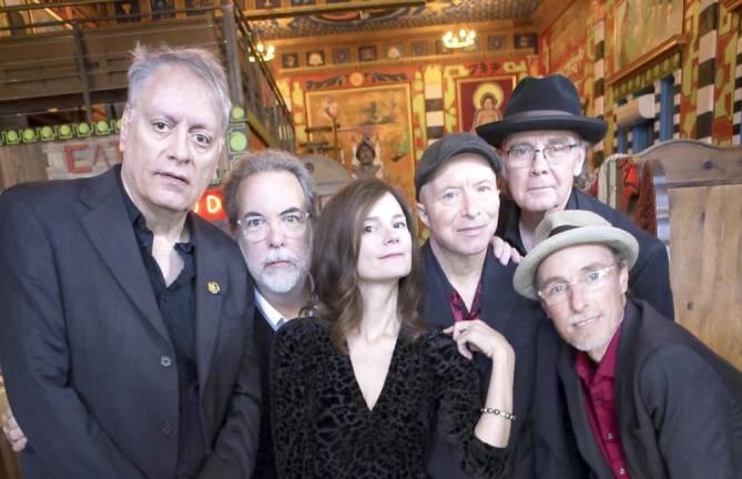 L-R John Lombardo, guitar; Dennis Drew, keyboard; Mary Ramsey, lead vocals, viola; Jerome Augustyniak, drums; Steven Gustafson, bass guitar; and Jeff Erickson, guitar.