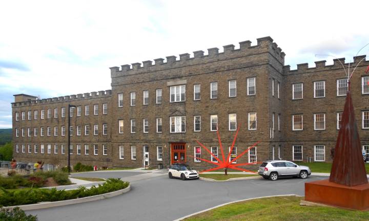 Vote for your favorite historic preservation site Hawley Silk Mill (Wikipedia Commons: commons.wikimedia.org)