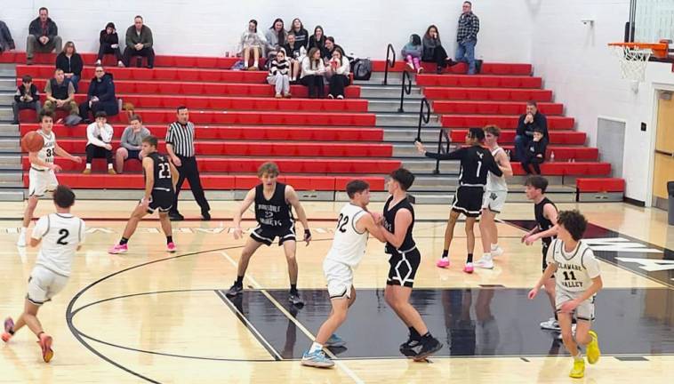 DV boys’ JV basketball dominates Honesdale in 53-38 victory