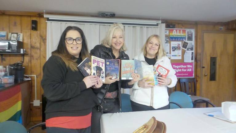 Amanda Pauley, Wendy Stuart Kaplan, and Deborah Longo (Photo by Frances Ruth Harris)