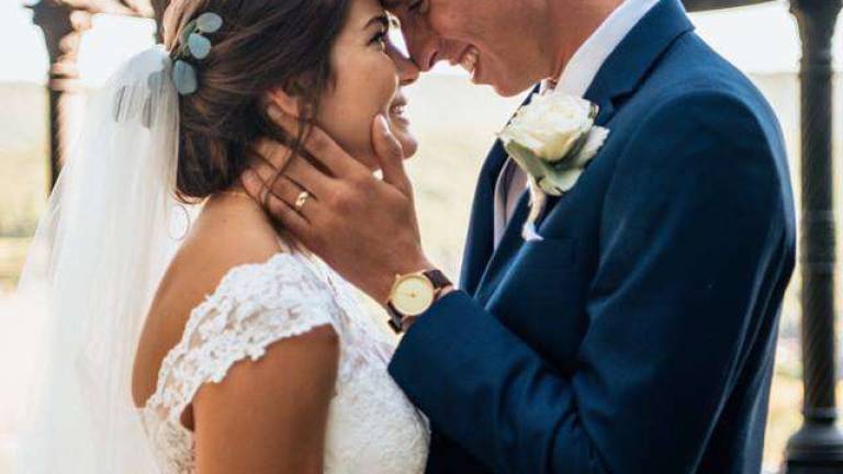 Emily Jados and Timothy Myers are wed Emily Jados and Timothy Myers are wed