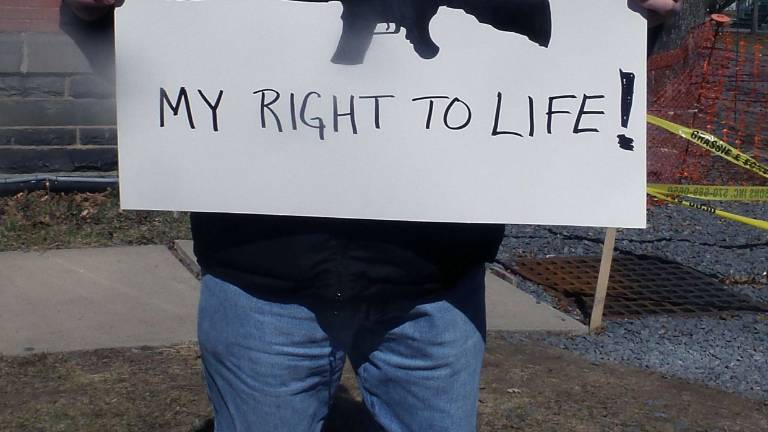 Second Amendment group rallies to counter gun control march Second Amendment group rallies to counter gun control march