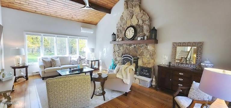 Privately set, renovated home has land, lake access and no dues Privately set, renovated home has land, lake access and no dues