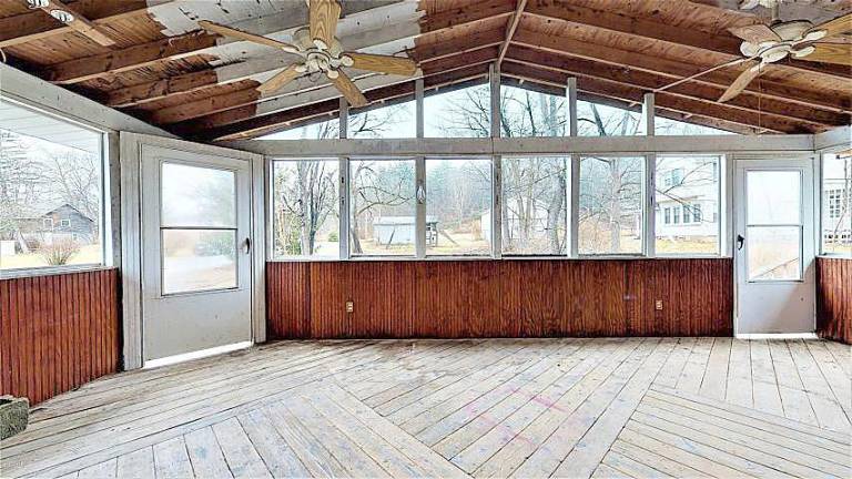 Enclosed porch