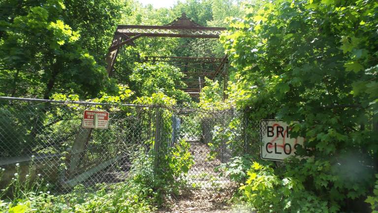 Mott Street Bridge's history may be preserved amid repairs The Mott Street Bridge (Photo by Frances Ruth Harris)