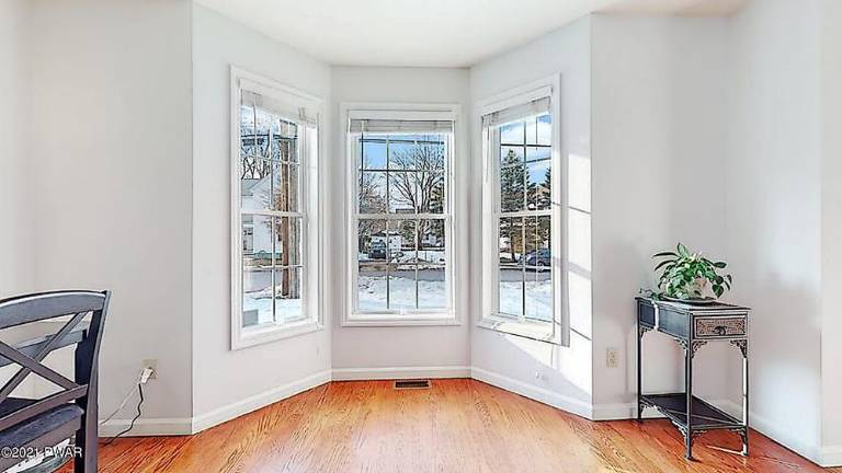 Stately two-story contemporary has it all Stately two-story contemporary has it all