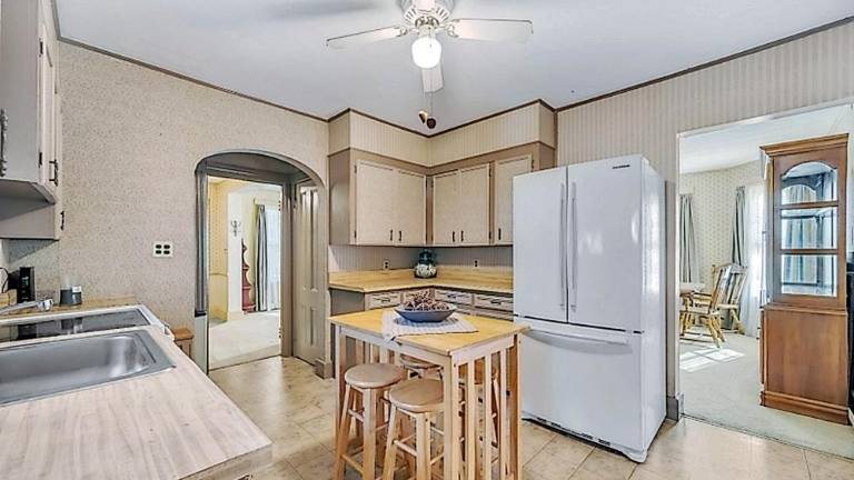 Details and finishes set this spacious colonial apart Details and finishes set this spacious colonial apart