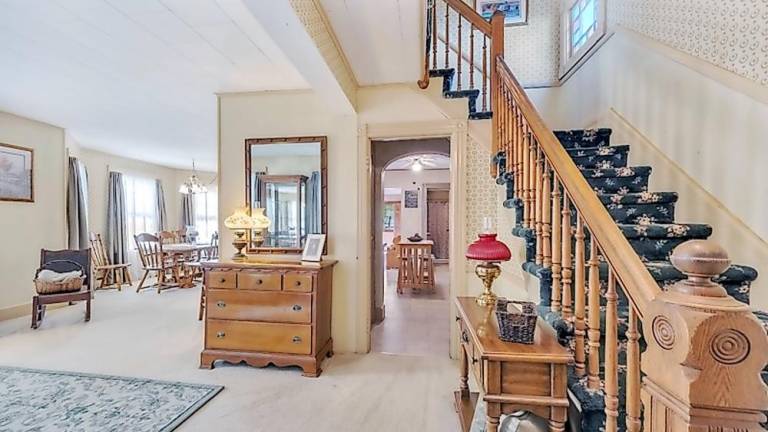 Details and finishes set this spacious colonial apart Details and finishes set this spacious colonial apart