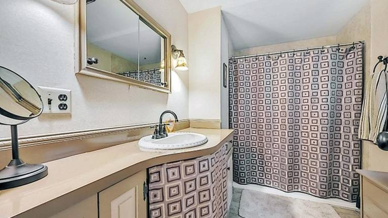 Details and finishes set this spacious colonial apart Details and finishes set this spacious colonial apart