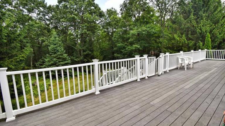 A secluded country ranch in a great location A secluded country ranch in a great location