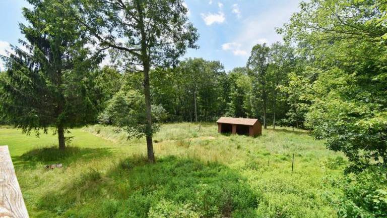 A secluded country ranch in a great location A secluded country ranch in a great location