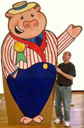 The Paper Bag Players Piggy and Kevin Richard Woodall.