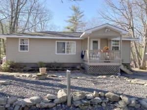 One-level living in renovated three-bedroom ranch