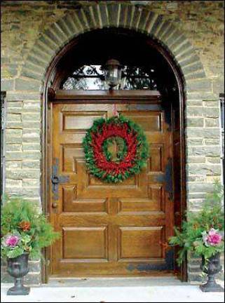 Mansion decorations and holiday programs